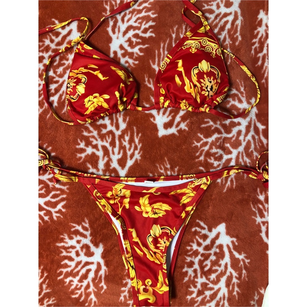 Bathing suit